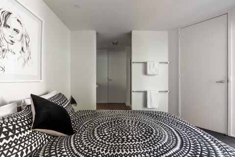 Dlux + Escape @ 83 Great Ocean Road Apartments Lorne - C Tourism 2