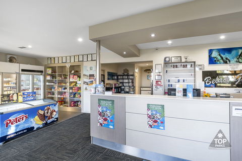 Geraldton Belair Gardens Caravan Park - C Tourism 0