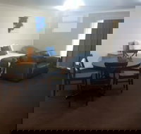 Hilltops Retreat Motor Inn - C Tourism