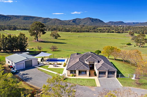 Hillbrook Estate - C Tourism 0