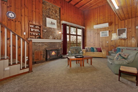 Le Chateau - C Tourism 1