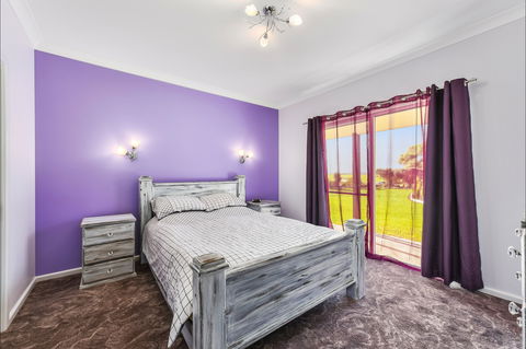 McKinnon's Holiday Home - C Tourism 2