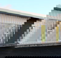 Parkers Holiday Cottages - C Tourism