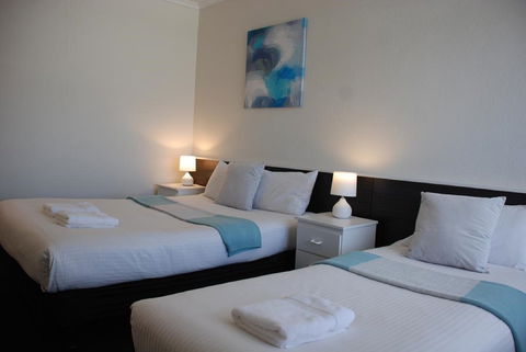 Red Carpet Motel - C Tourism 0