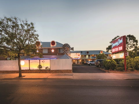 Shearing Shed Motor Inn - Open - C Tourism 0