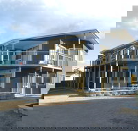 St Helens on the Bay