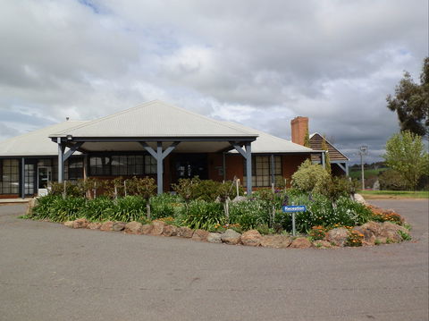 Swaggers Motor Inn - C Tourism 0