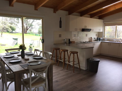 Swagman Homestead At Stockman's Ridge Wines - C Tourism 2