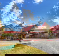 The Lodge Outback Motel