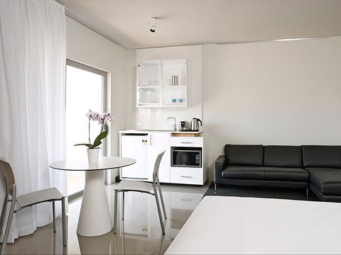 The Horatio Motel And Suites - C Tourism 1