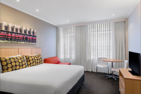 Travelodge Hotel Sydney Martin Place - C Tourism 0