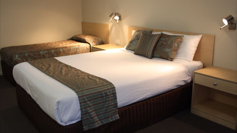Tumbarumba Motel And Elms Restaurant - C Tourism 1