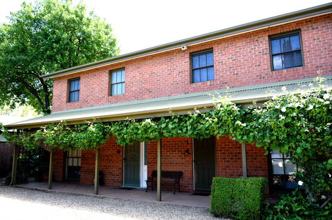 Wagga Riverside Apartments - C Tourism 0