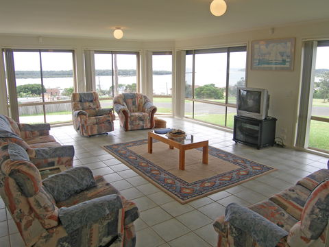 Water View House - C Tourism 0