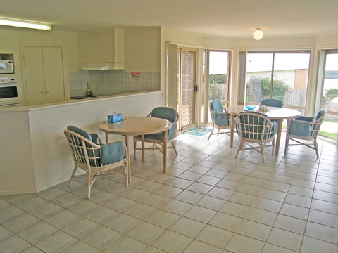 Water View House - C Tourism 1