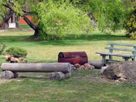 Omeo Caravan Park - C Tourism 5