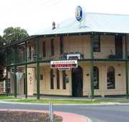 Caledonian Hotel Motel Echuca - C Tourism