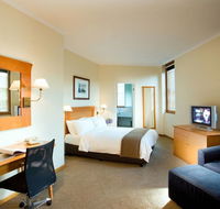 Holiday Inn Old Sydney - C Tourism