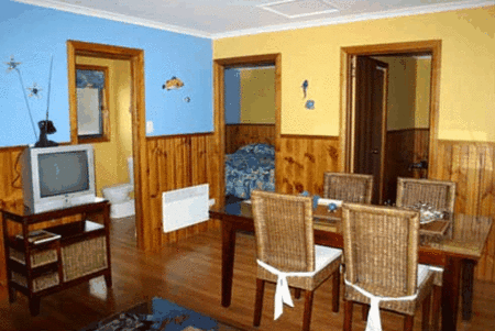 Bicheno's Gallery and Apartments - C Tourism
