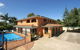 Airlie Court Holiday Apartments - thumb 0