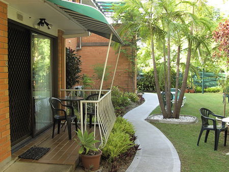Airlie Court Holiday Apartments - C Tourism 2