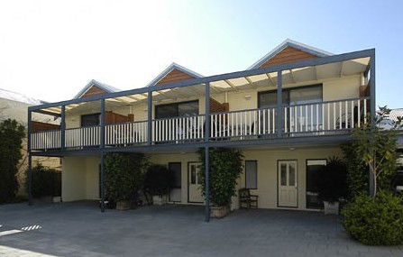Freo Mews Executive Apartments - C Tourism 0