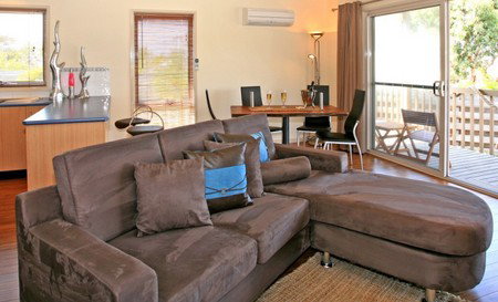 Anglesea Overboard Seaside Cottage - C Tourism 5