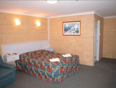 Admiral Nelson Motor Inn - C Tourism 1