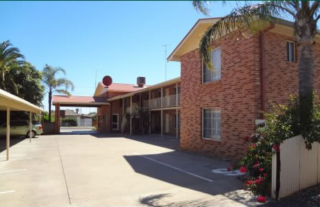 The Palms Motel - C Tourism 5