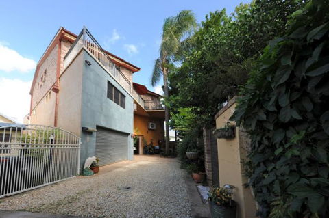 Rooftops Bed & Breakfast - C Tourism 10