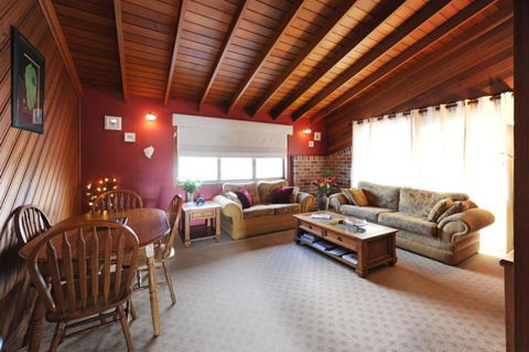 Rooftops Bed & Breakfast - C Tourism 11