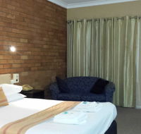 AA Hilldrop Motor Inn - C Tourism