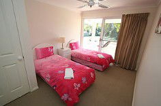 Aaah 2 @ Byron - C Tourism 4