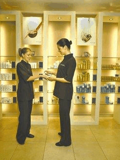 Ella Bache - Queen Street - C Tourism 1