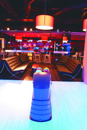Strike Bowling Bar - Bayside - C Tourism 3