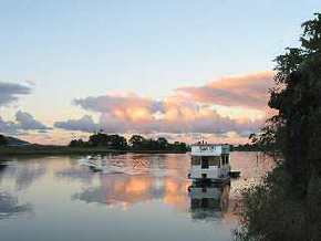 Tweed River House Boats - C Tourism 1