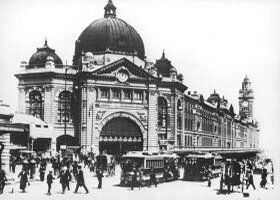 Melbourne City Heritage Walking Tours - C Tourism 1