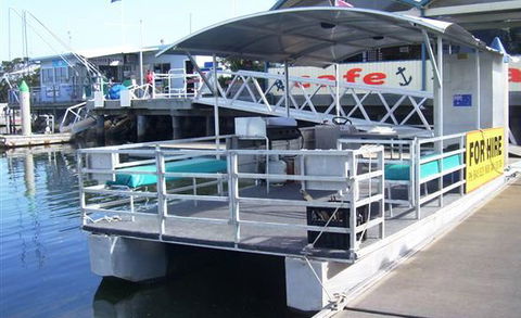 Clarence River BBQ Boats - C Tourism 0