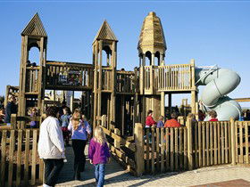 Jubilee Park Adventure Playground - C Tourism 0