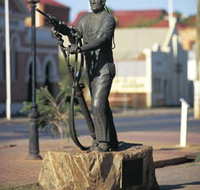 Miners Monument - C Tourism