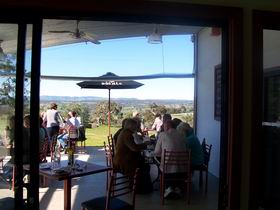 Tenafeate Creek Wines - C Tourism 0