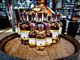 William McHenry And Sons Distillery - C Tourism 0