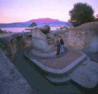 Kangaroo Bluff Historic Site - C Tourism