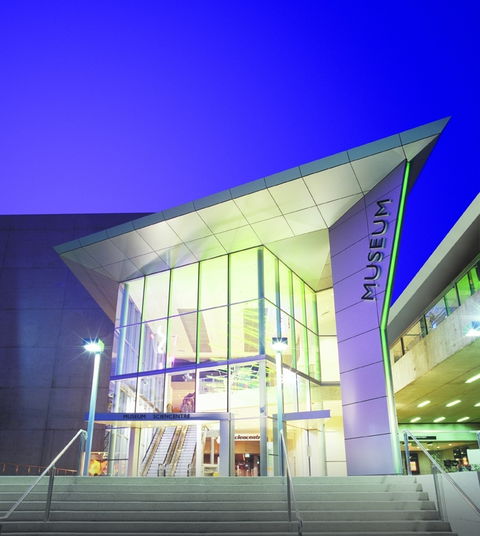 Queensland Museum And Sciencentre - C Tourism 0