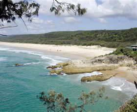 Main Beach, North Stradbroke Island - C Tourism 0