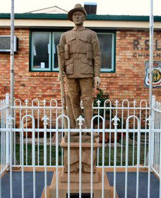 Soldier Statue Memorial, Chinchilla - C Tourism 0