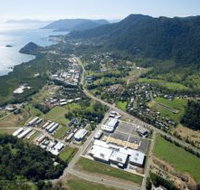 Centro Whitsunday Shopping Centre - C Tourism