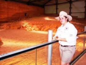 Dinosaurs And Opals Four Wheel Drive Track - C Tourism 0