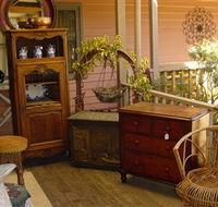 Watson's Creek Antiques  Cafe - C Tourism