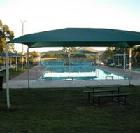 Binalong Memorial Swimming Pool - C Tourism
